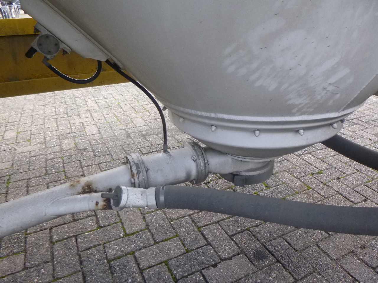Cisterna semirremolque para transporte de harina Feldbinder Powder tank alu alu 49 m3 / 1 comp: foto 23