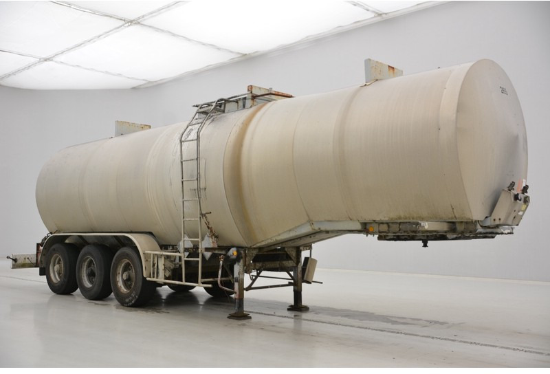 Leasing financiero de Fruehauf Bitumen tank trailer leasing Fruehauf Bitumen tank trailer: foto 3