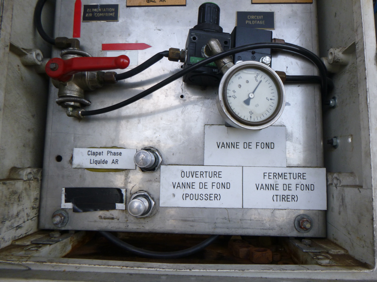 Cisterna semirremolque para transporte de gas Guhur Low-pressure gas tank steel 31.5 m3 / 10 bar (methyl chloride): foto 13