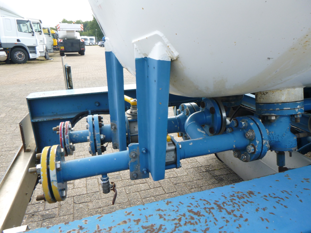 Cisterna semirremolque para transporte de gas Guhur Low-pressure gas tank steel 31.5 m3 / 10 bar (methyl chloride): foto 9