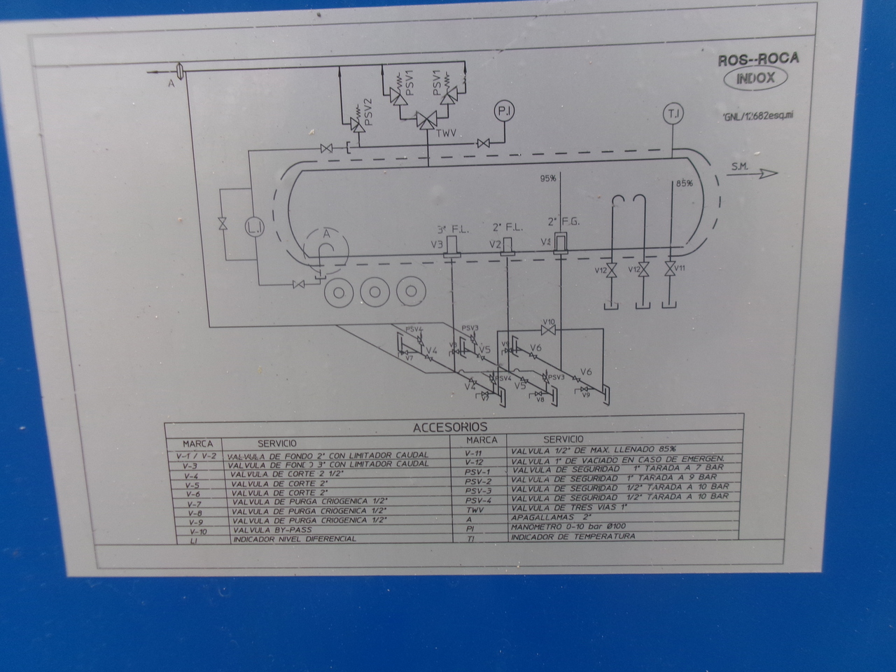 Cisterna semirremolque para transporte de gas Indox Low-pressure LNG gas tank inox 56.2 m3 / 1 comp: foto 13