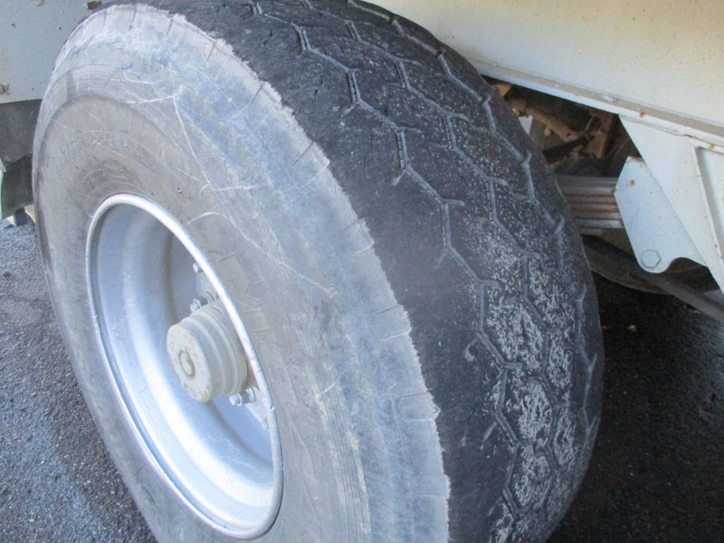 Volquete semirremolque Kaiser , 2 SAF Axle 4 Tyres , Steel tipper trailer, Spring suspension: foto 8