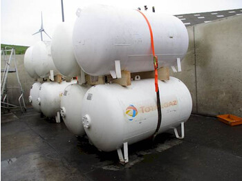 Cisterna semirremolque LPG / GAS GASTANK 2700 LITER: foto 2