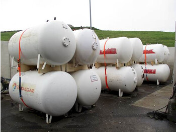 Cisterna semirremolque LPG / GAS GASTANK 2700 LITER: foto 4
