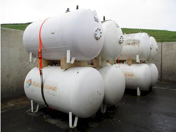 Cisterna semirremolque LPG / GAS GASTANK 2700 LITER: foto 3