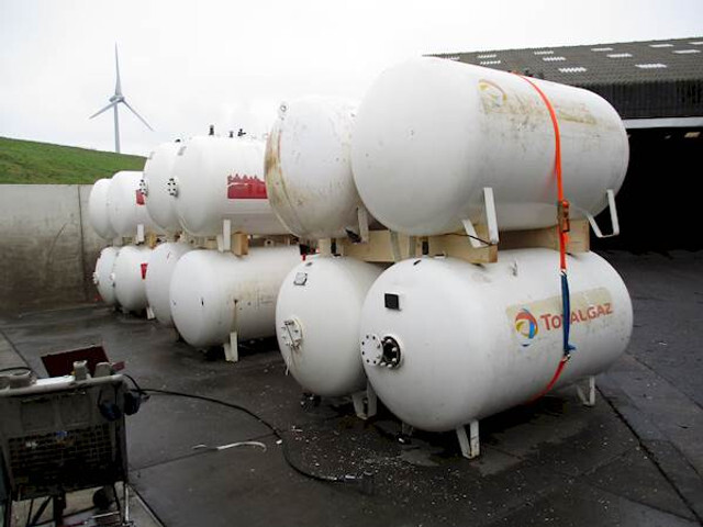 Cisterna semirremolque LPG / GAS GASTANK 2700 LITER: foto 5