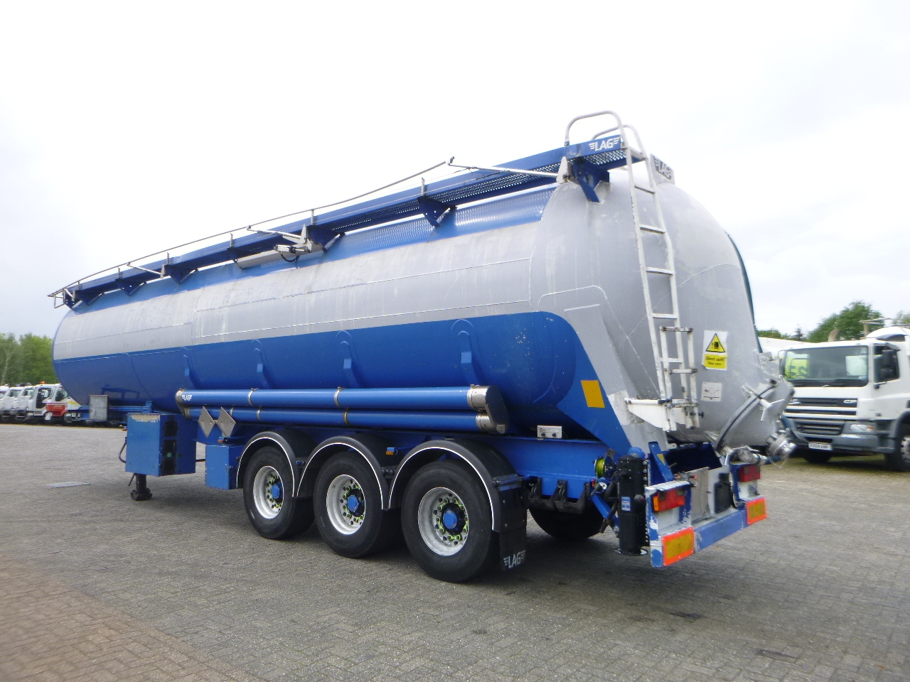 Cisterna semirremolque para transporte de harina L.A.G. Powder tank alu 55 m3 (tipping) + ADR: foto 3
