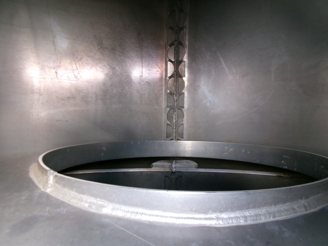 Cisterna semirremolque para transporte de combustible Lakeland Fuel tank alu 42.8 m3 / 6 comp + pump: foto 27