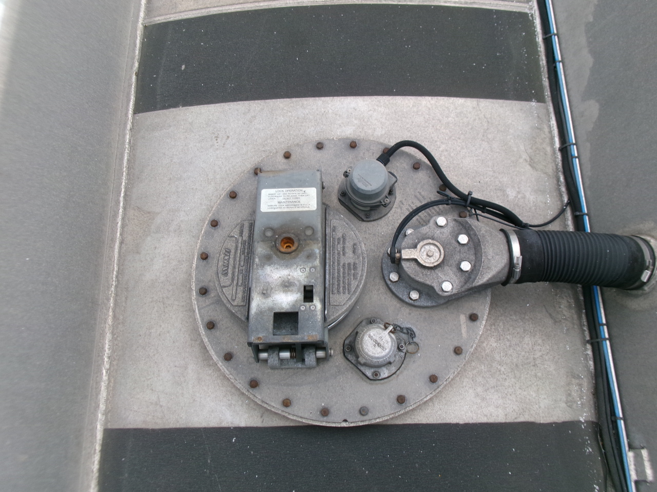 Cisterna semirremolque para transporte de combustible Lakeland Fuel tank alu 42.8 m3 / 6 comp + pump: foto 30