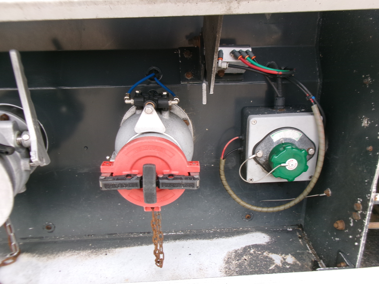 Cisterna semirremolque para transporte de combustible Lakeland Fuel tank alu 42.8 m3 / 6 comp + pump: foto 7