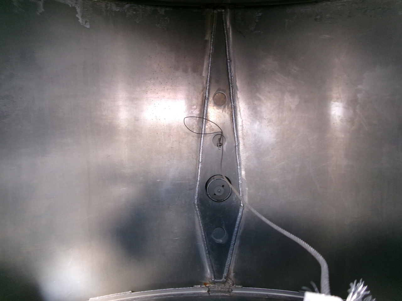 Cisterna semirremolque para transporte de combustible Lakeland Fuel tank alu 42.8 m3 / 6 comp + pump: foto 29