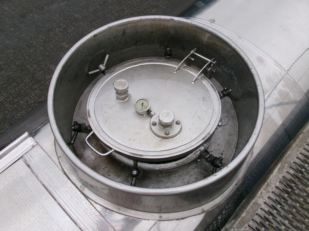 Cisterna semirremolque para transporte de substancias químicas Magyar Chemical tank inox 22.5 m3 / 1 comp ADR 29-05-2024: foto 18