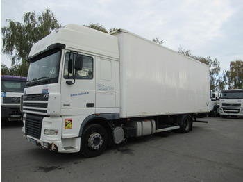 Camión caja cerrada DAF XF 95 380