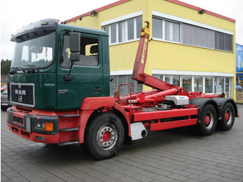 Multibasculante camión MAN 26.403