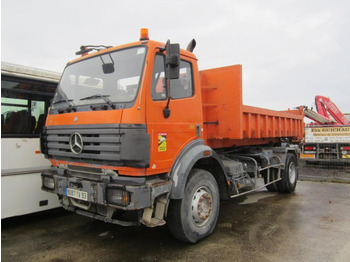 Multibasculante camión MERCEDES-BENZ SK 2024