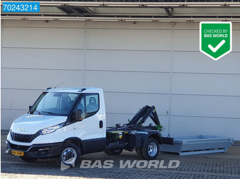 Volquete furgoneta IVECO Daily 35c16