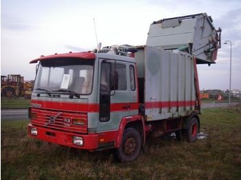 Volvo FL 611 TURBO 4X2 - Camión de basura