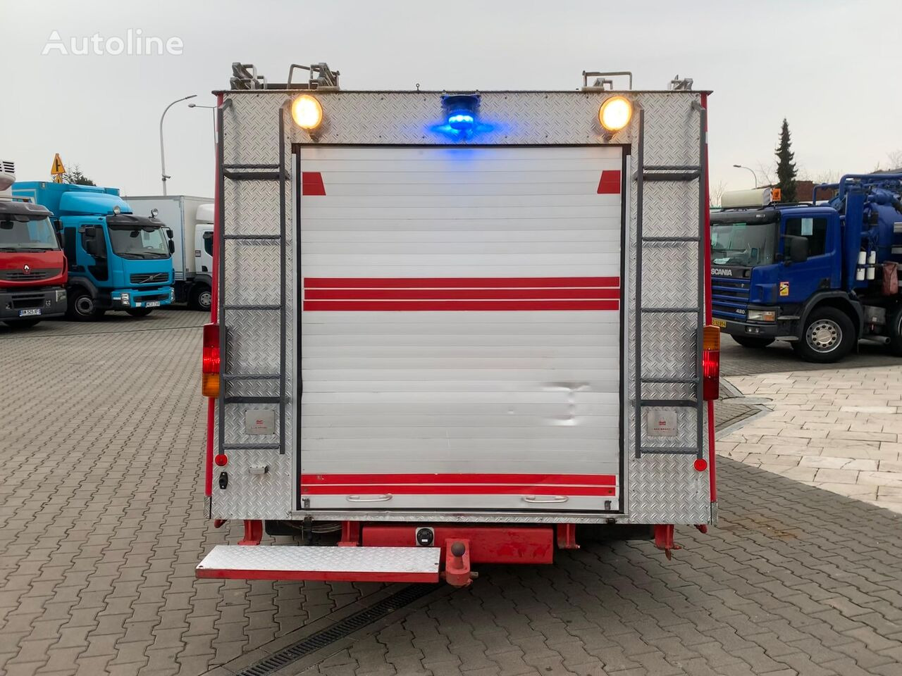 Camión de bomberos Volvo F613 Turbo / 2000l/min pump / 1000l foam / GOOD CONDITION: foto 7