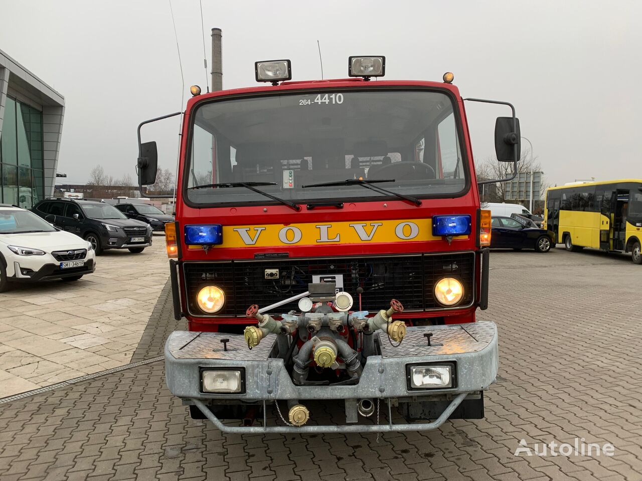Camión de bomberos Volvo F613 Turbo / 2000l/min pump / 1000l foam / GOOD CONDITION: foto 4