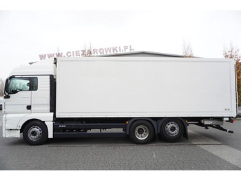 Man TGX 26.460 6×2 E6 / IZOTERMA 19 pallets / Tail lift - Isotérmico camión: foto 3
