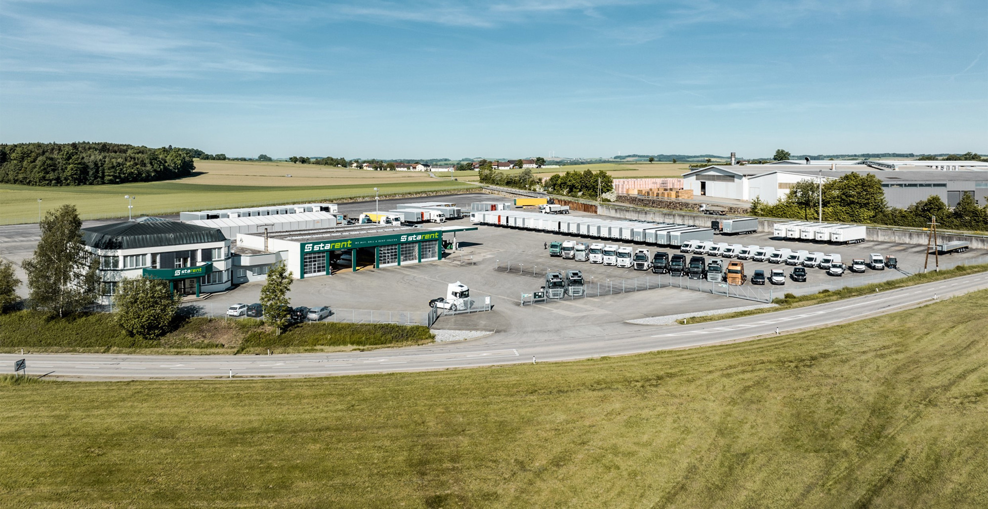 STARENT Truck & Trailer GmbH - Cabezas tractoras SCANIA - caja de cambios: automática undefined: foto 1