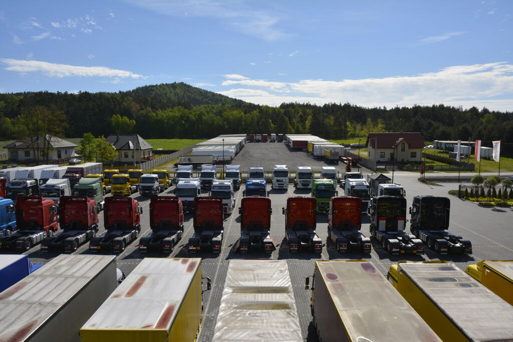 DUETDUDA - Maquinaria de construcción undefined: foto 9