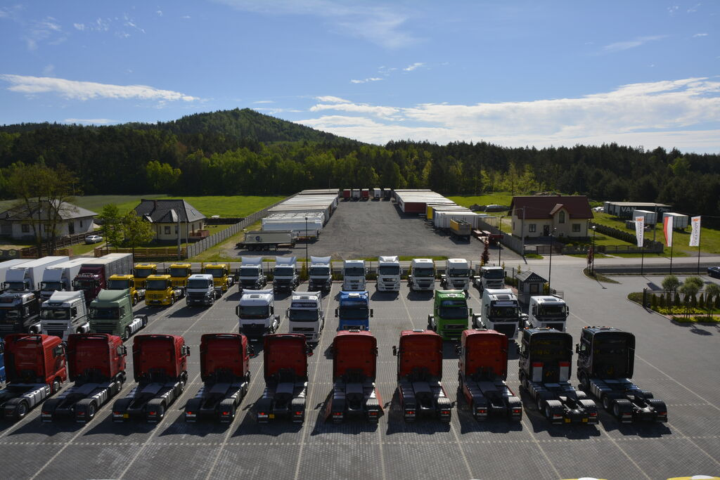 DUETDUDA - Maquinaria de construcción undefined: foto 8