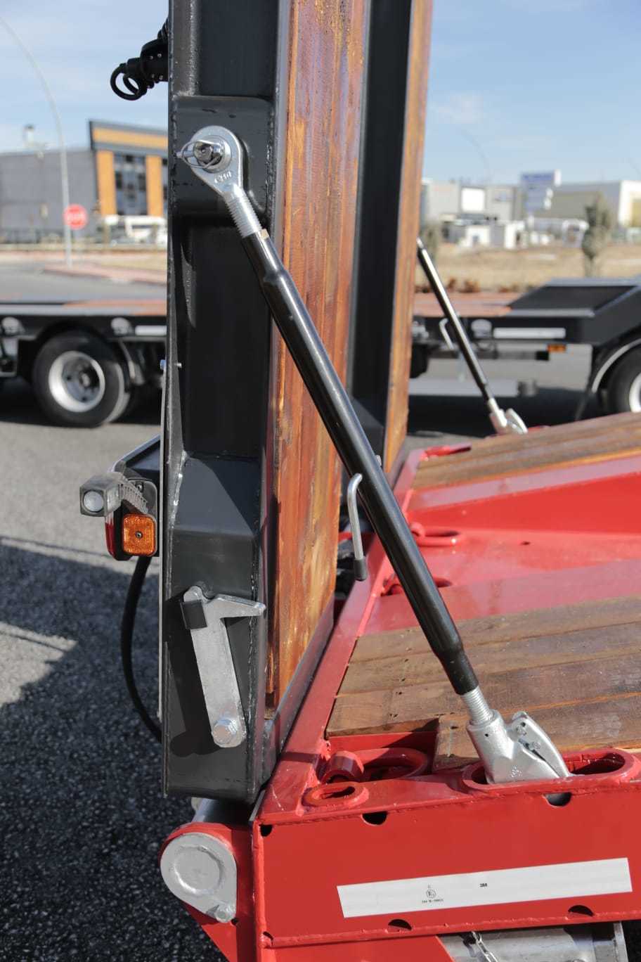 SCORPION TRAILER undefined: foto 51