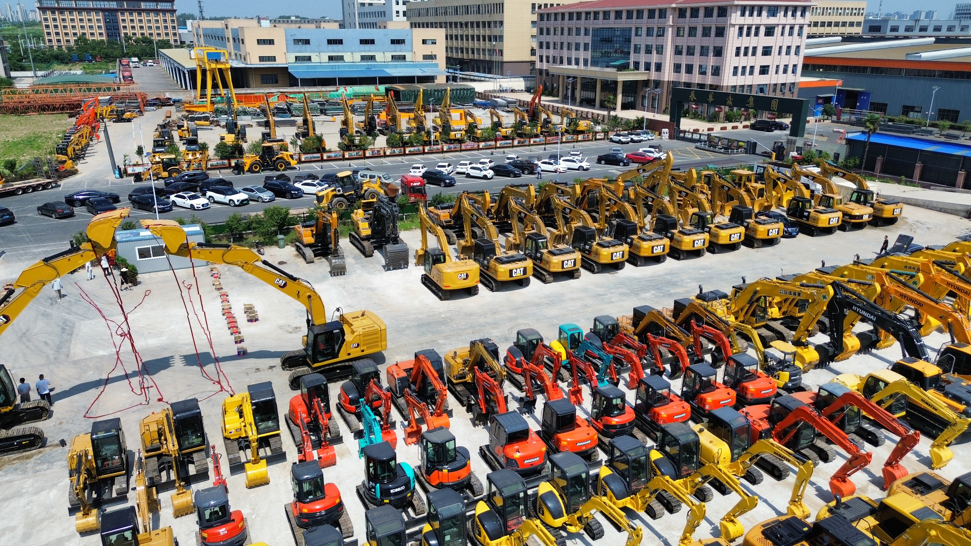 Toaks International Trading Company - Camiones - nuevo, diésel, caja de cambios: manual undefined: foto 2