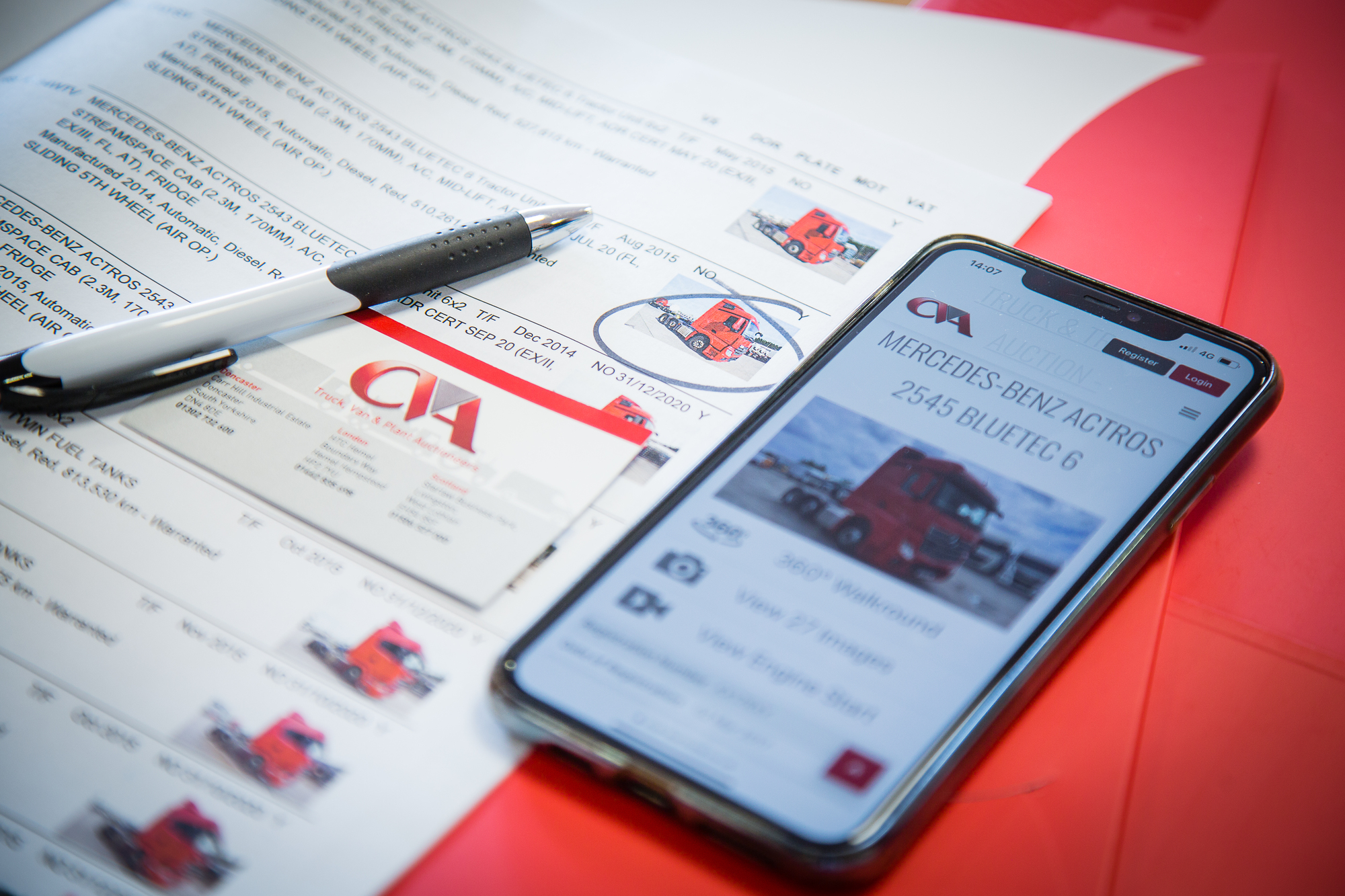 COMMERCIAL VEHICLE AUCTIONS LIMITED - Remolques - Año: 2022 undefined: foto 2