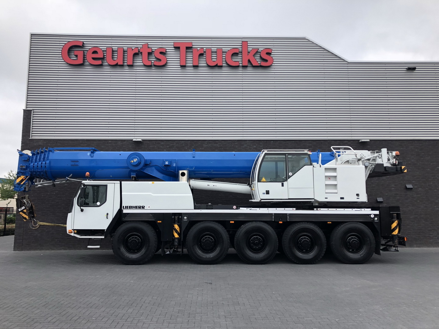 Geurts Trucks B.V. - Implementos undefined: foto 27