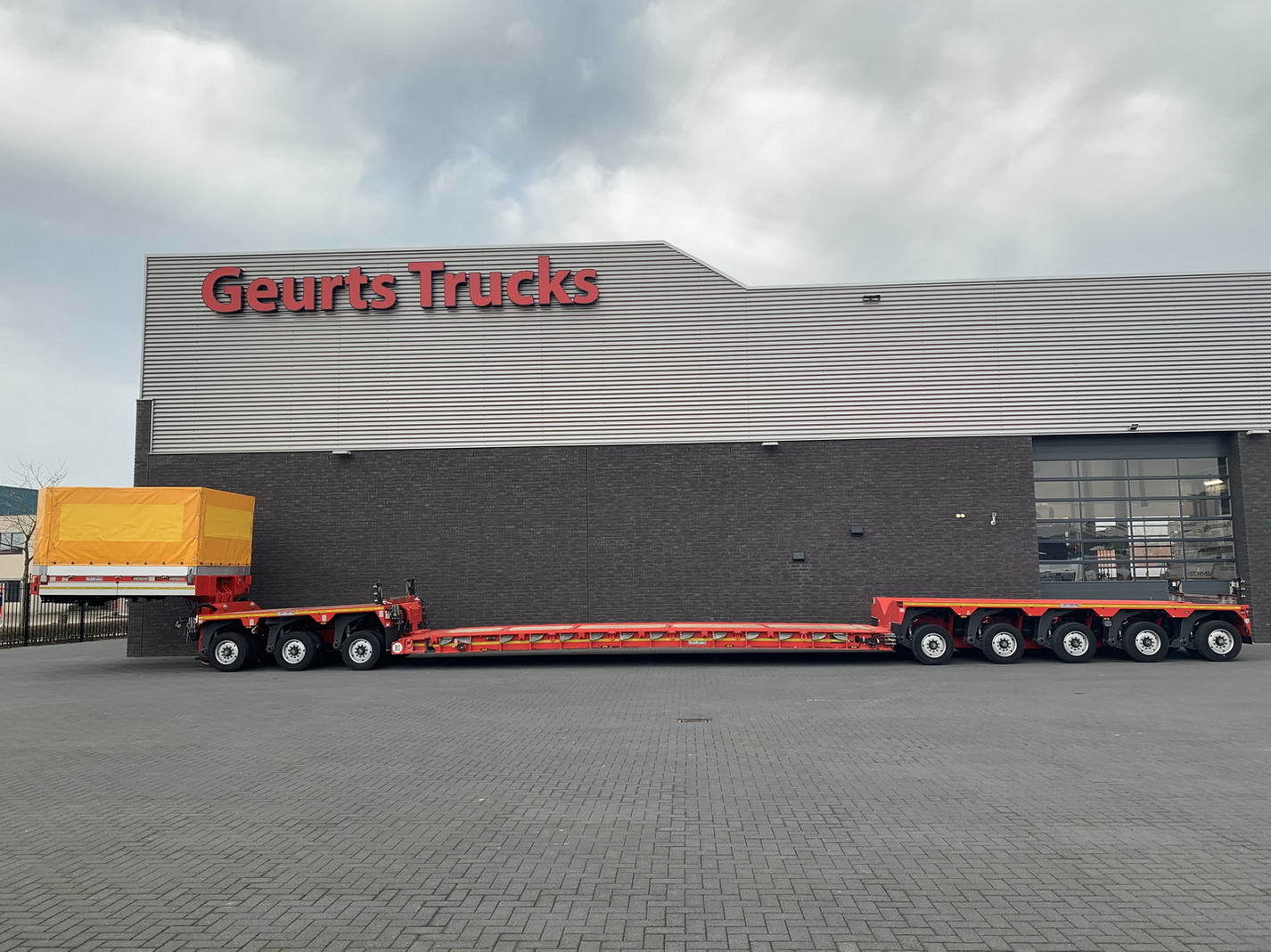 Geurts Trucks B.V. - Implementos undefined: foto 21