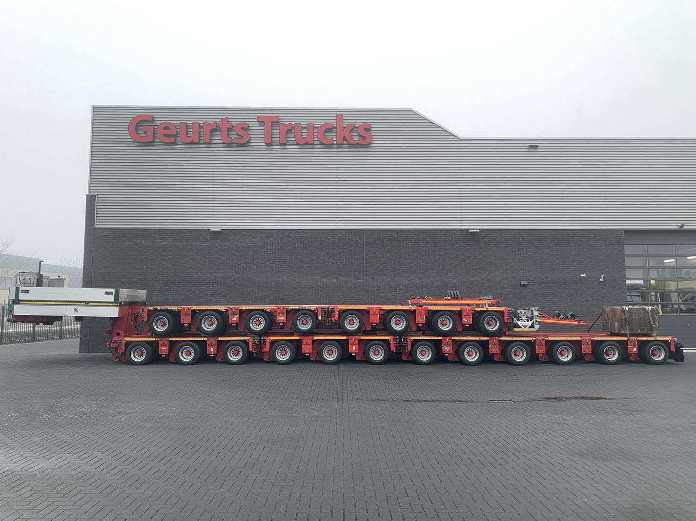 Geurts Trucks B.V. - Implementos undefined: foto 23