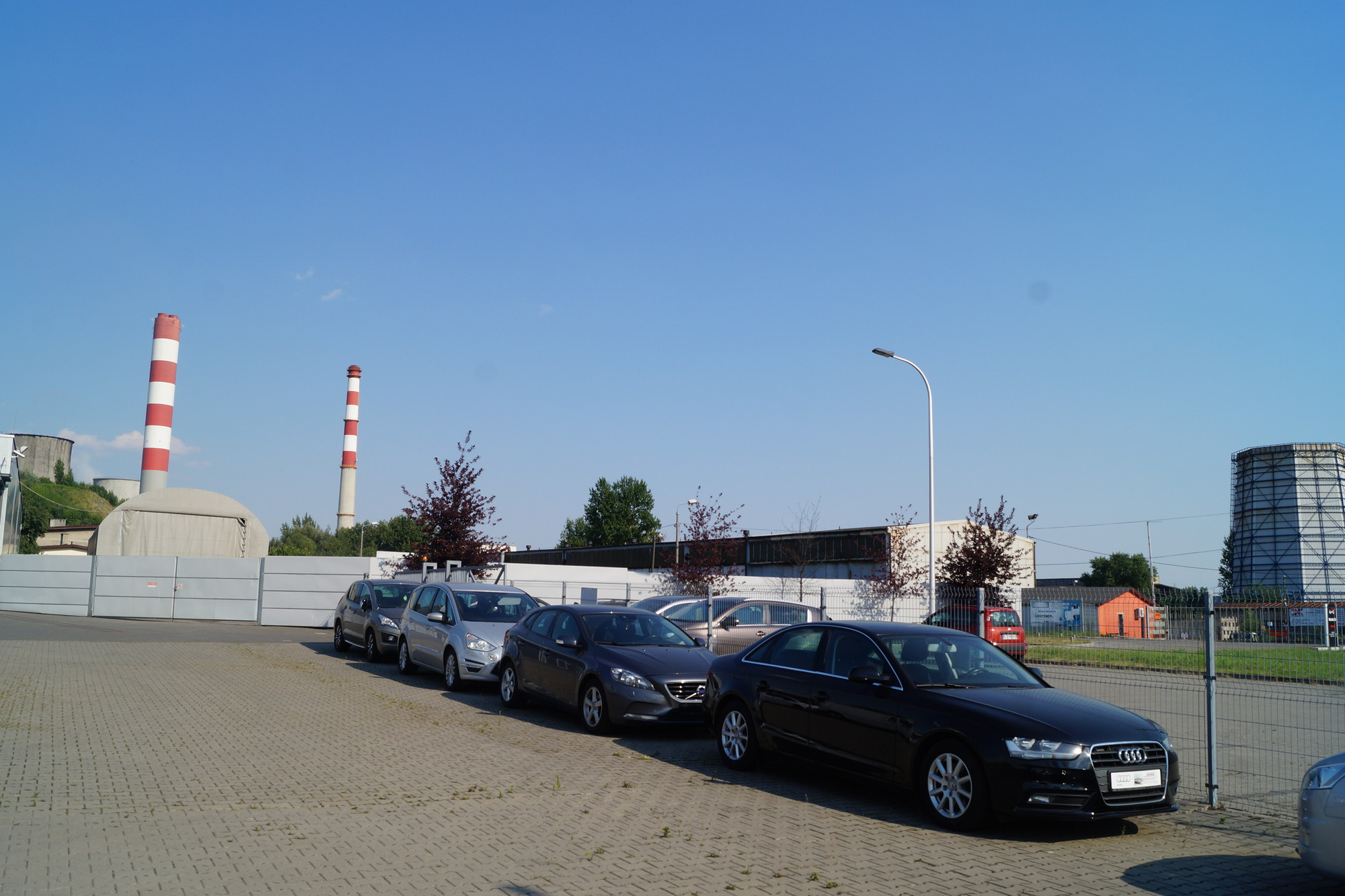 MGC CENTRUM SAMOCHODOW DOSTAWCZYCH - Equipos de manutención undefined: foto 6