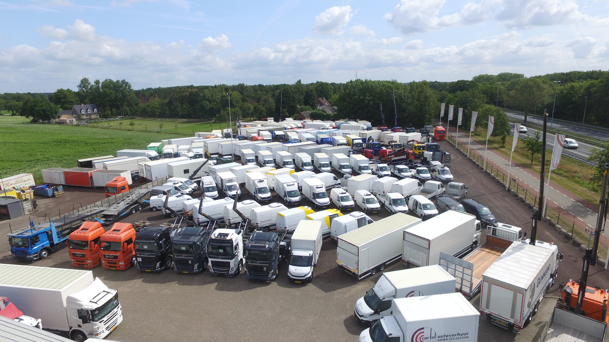 COPPENS TRUCKS BV - Cabezas tractoras - Euro 6 undefined: foto 2