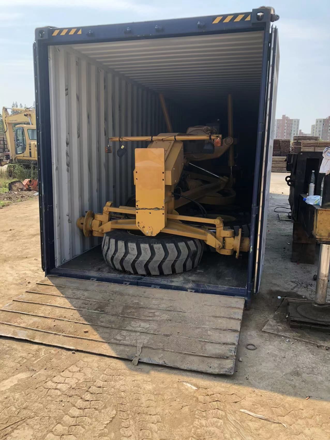 SHANGHAI XUANXIN MACHINERY Co.,LTD - Maquinaria de construcción XCMG ZL50 - Año: 2024 undefined: foto 19
