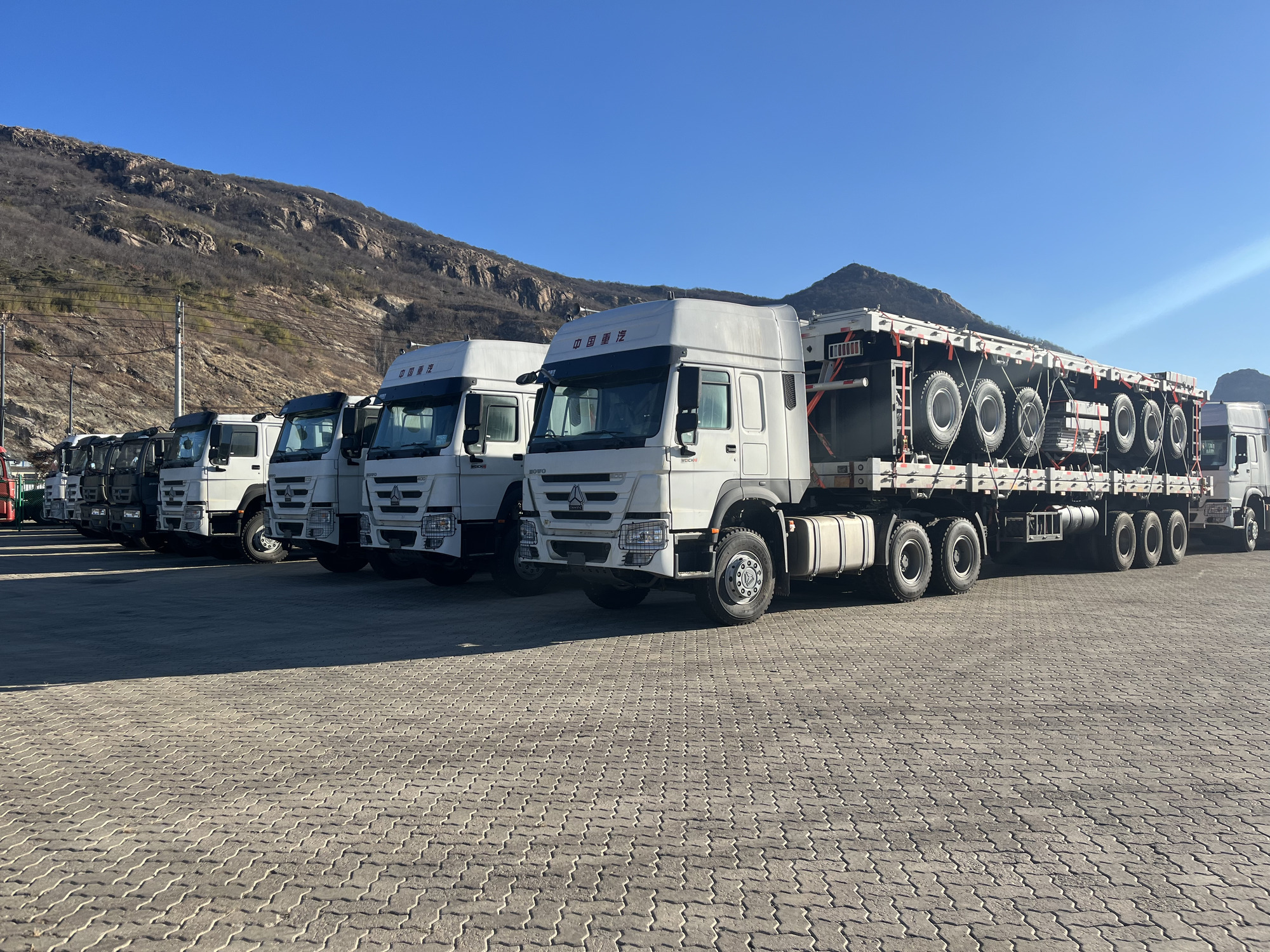 Qingdao Higher Weight Trade Co. LTD - Camiones SINOTRUK - Año: 2022, Euro 3 undefined: foto 4
