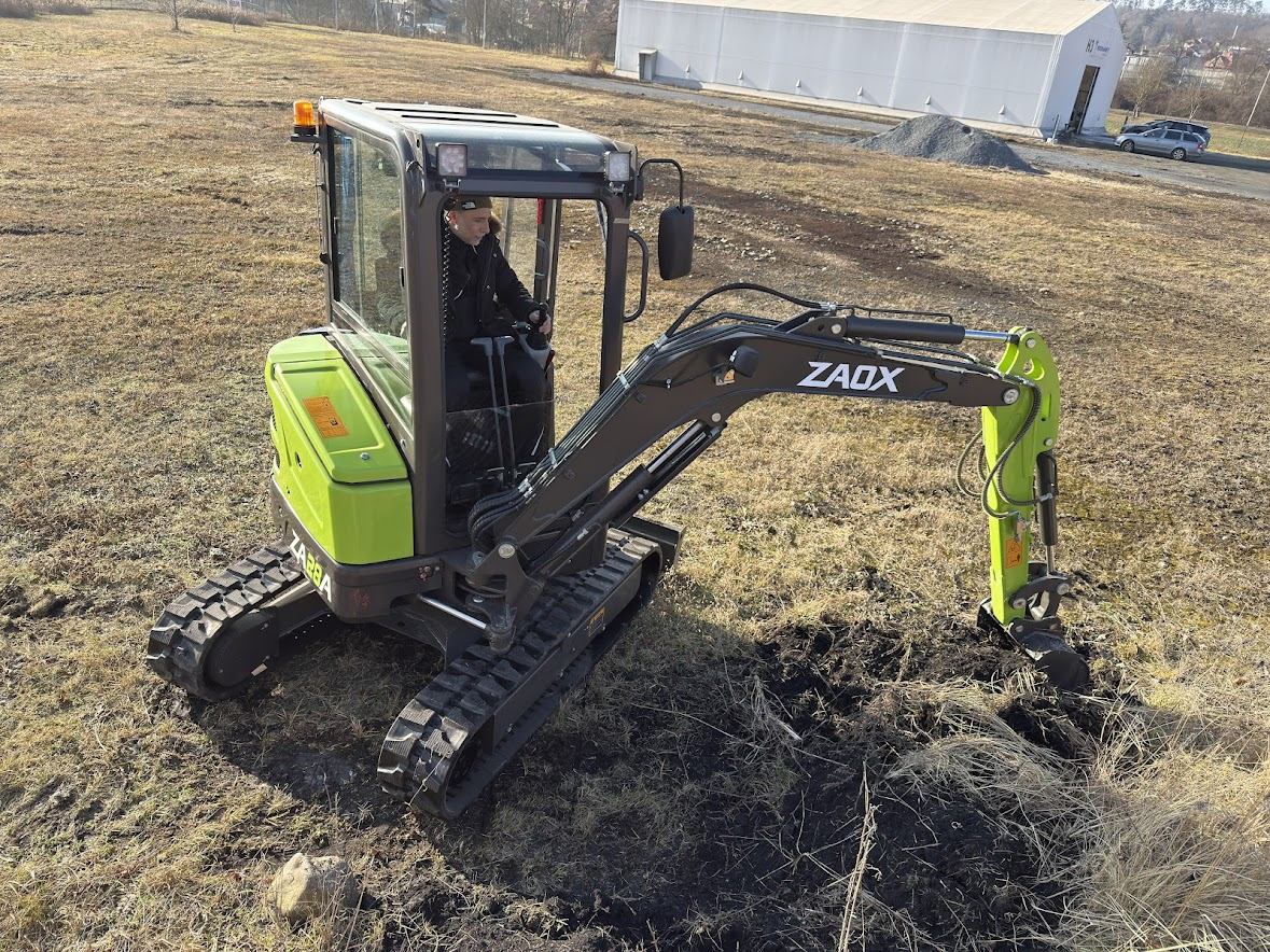 ZAOX CONSTRUCTION MACHINERY A.S. undefined: foto 4