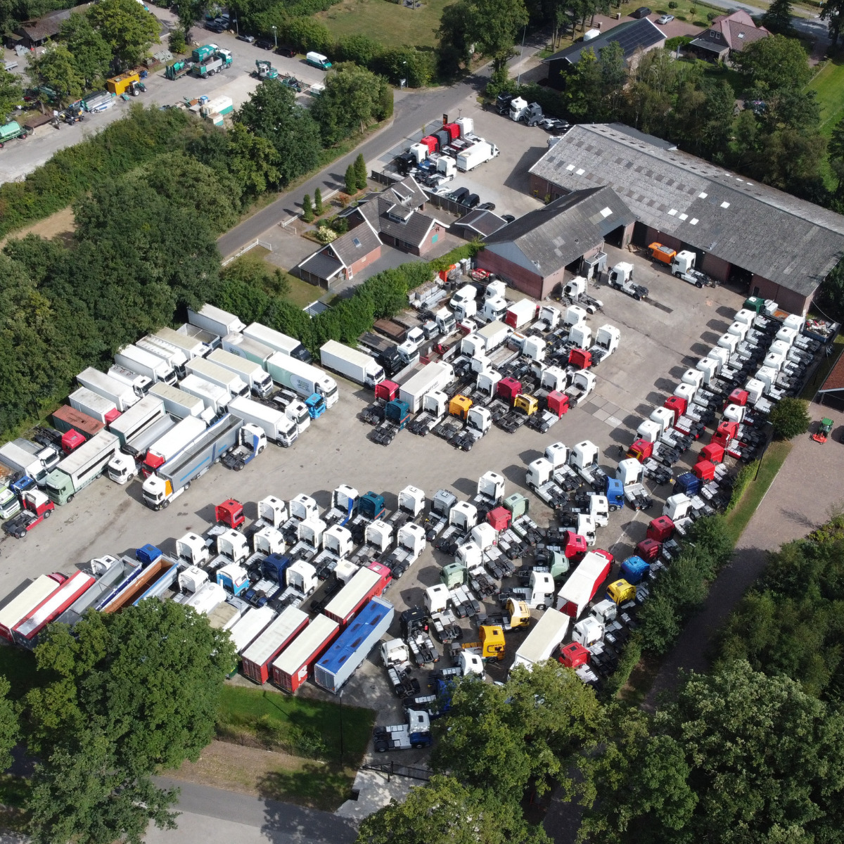 Hesselink Trucks B.V. - Cabezas tractoras IVECO - Año: 2012, Países Bajos undefined: foto 7