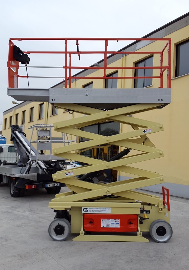 Centro Elevatori SRL - anuncios sobre venta undefined: foto 9