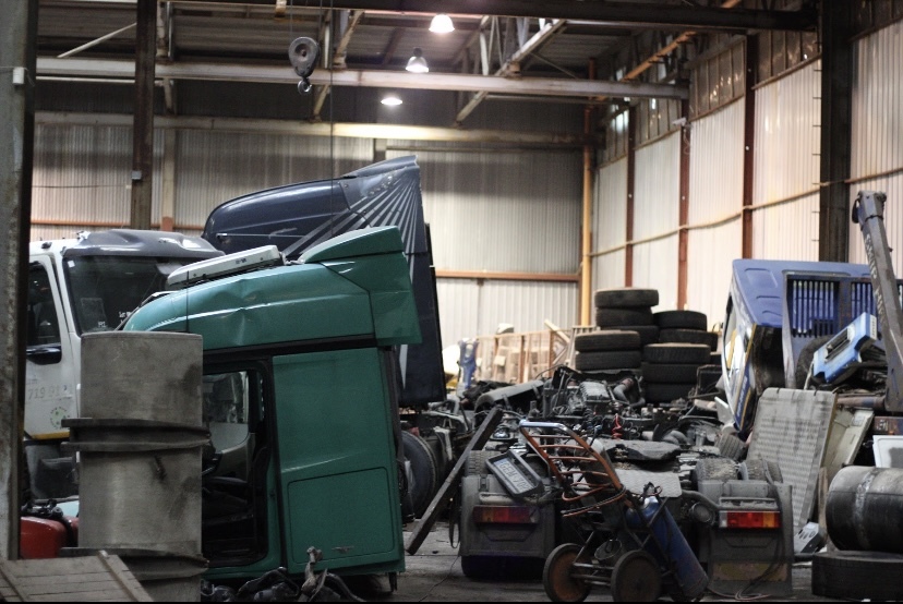 EGDA truckparts - Piezas de recambio HELLA undefined: foto 5