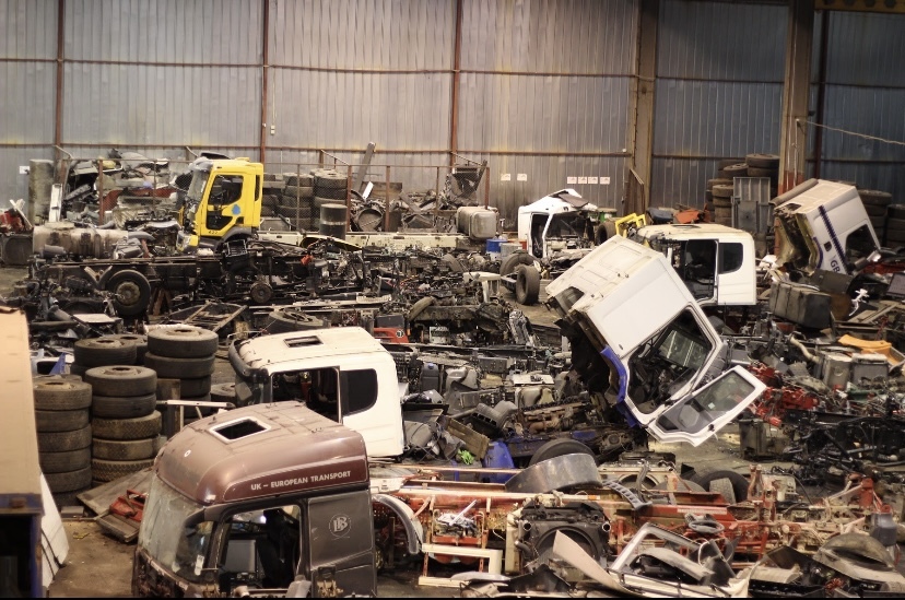 EGDA truckparts - Piezas de recambio HELLA undefined: foto 11