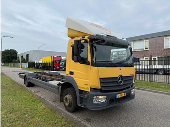 Chasis camión MERCEDES-BENZ Atego 1318