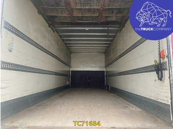 Camión caja cerrada DAF LF 230: foto 4