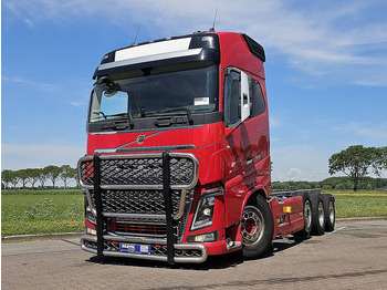 Chasis camión VOLVO FH