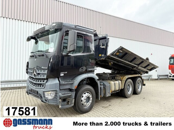 Volquete camión MERCEDES-BENZ Arocs 2643