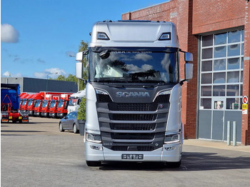 Cabeza tractora nuevo Scania 660S V8 NGS Highline 6x2/4 - New - Full spec - Retarder - Night clima - Led - Leather - Navi: foto 2