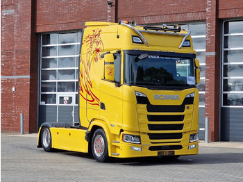 Cabeza tractora SCANIA S 500