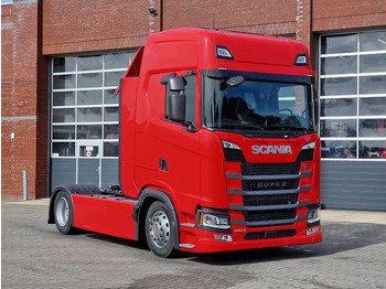 Cabeza tractora SCANIA S