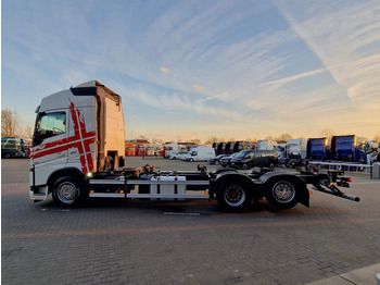 Leasing financiero de Volvo FH 13.460 Globetrotter 6x2*4 - BDF - I Parkcool - 4.90 WB - Full air - Navi leasing Volvo FH 13.460 Globetrotter 6x2*4 - BDF - I Parkcool - 4.90 WB - Full air - Navi: foto 4 Leasing financiero de Volvo FH 13.460 Globetrotter 6x2*4 - BDF - I Parkcool - 4.90 WB - Full air - Navi leasing Volvo FH 13.460 Globetrotter 6x2*4 - BDF - I Parkcool - 4.90 WB - Full air - Navi: foto 4